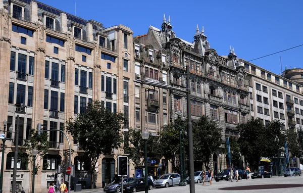 Porto, Portugal - 10 de julho de 2010: centro da cidade — Fotografia de Stock