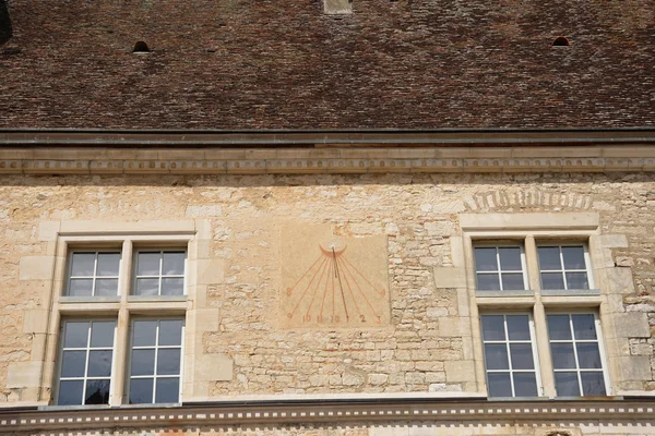 Cote d of, het pittoreske kasteel van Le Clos de Vougeot in Bourg — Stockfoto