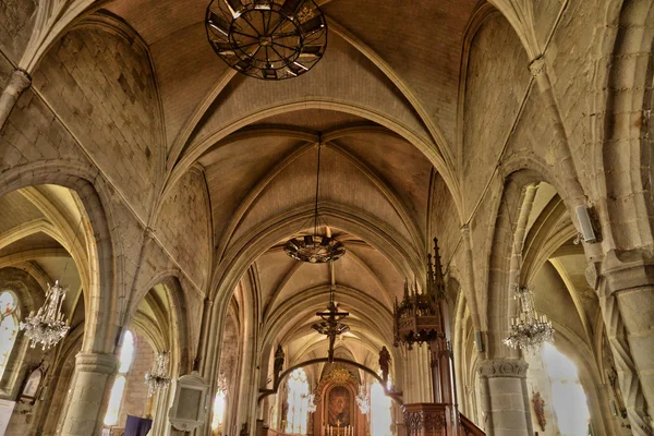 Offranville, Francia - 17 de julio de 2015: ventana de la iglesia — Foto de Stock