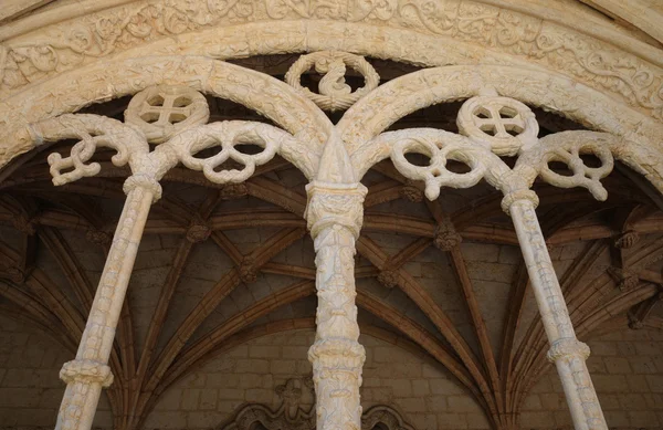 Lisboa, Portugal - Mosteiro dos Jerónimos renascentistas — Fotografia de Stock