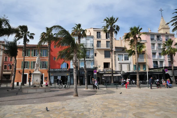 Sanary sur Mer, France - april 20 2016 : the picturesque city — Stock Photo, Image