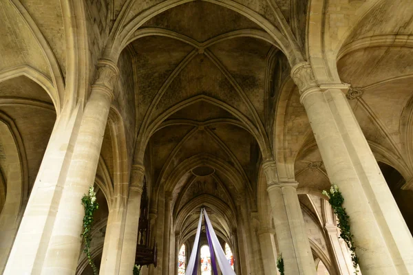 Magny en Vexin, France - march 14 2016 : the church — Stock Photo, Image