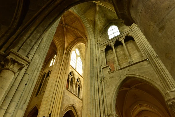 Triel sur Seine, Francia 12 de abril de 2016: Iglesia de San Martín —  Fotos de Stock