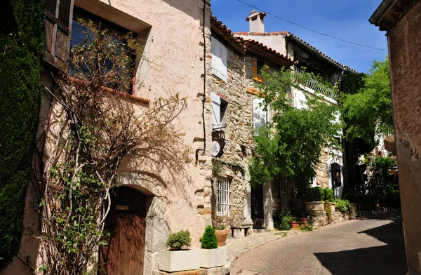 Le Castellet, Frankrijk - april 20 2016: het schilderachtige dorpje — Stockfoto