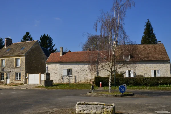 Lierville, Francia - 14 marzo 2016: il pittoresco villaggio — Foto Stock