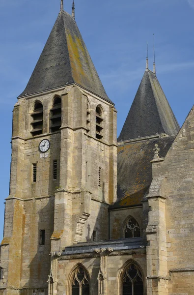 Ecouis, Frankreich - 22. Juli 2015: Stiftskirche — Stockfoto