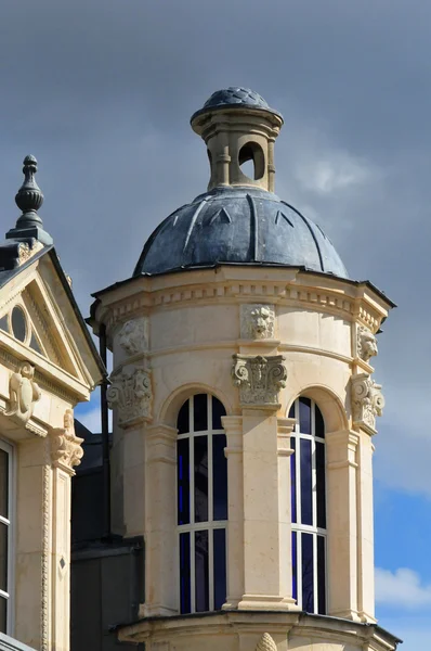 Conflans Sainte Honorine, France - april 4 2016 : castle — Stock Photo, Image