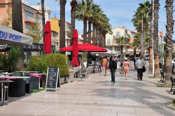 Bandol, Frankrijk - april 20 2016: de pittoreske stad — Stockfoto