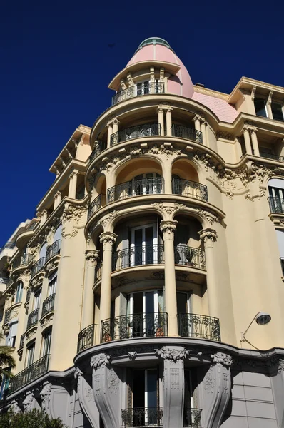 Nice, France - april 19 2016 : the Promenade des Anglais — Stock Photo, Image