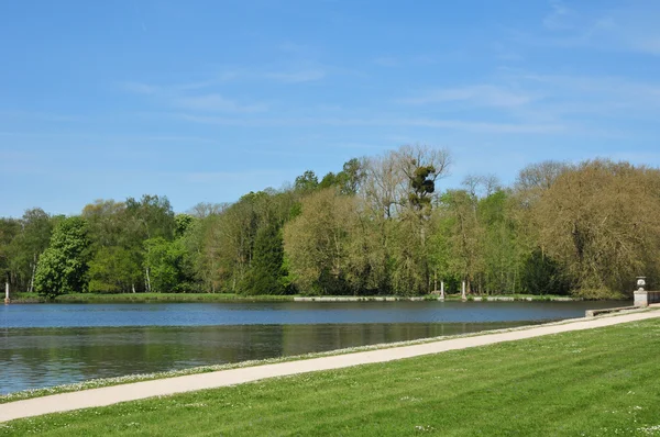 Rambouillet, france - 6. Mai 2016: Schlosspark — Stockfoto