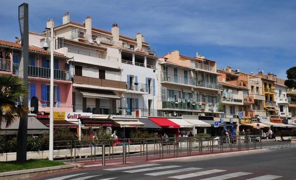 Bandol, Francie - 20 Duben 2016: malebné město — Stock fotografie