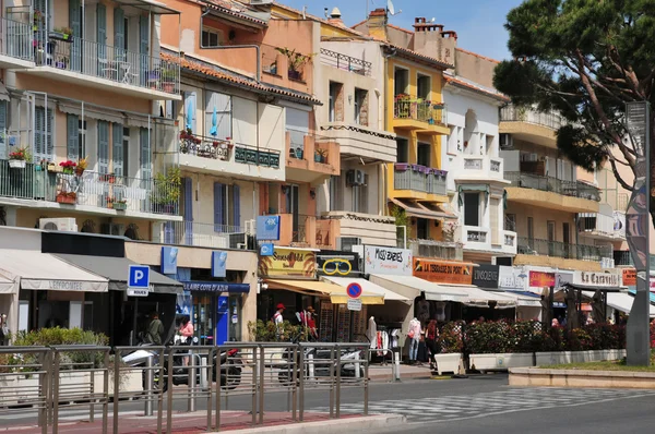 Bandol, Frankrijk - april 20 2016: de pittoreske stad — Stockfoto