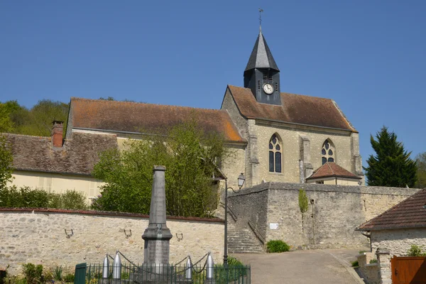 Montreuil sur Epte, Franța - 21 aprilie 2015: sfântul Denis a primit — Fotografie, imagine de stoc