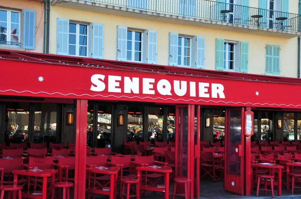 Saint Tropez; Fransa - 18 Nisan 2016: Restoran — Stok fotoğraf