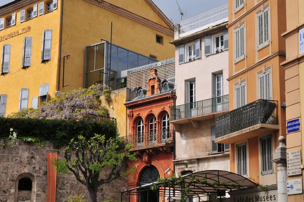 Grasse, France - april 17 2016 : picturesque city — Stock Photo, Image