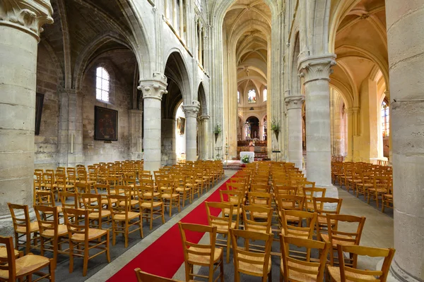 Triel sur Seine, Francia - 1 de marzo de 2016: iglesia — Foto de Stock