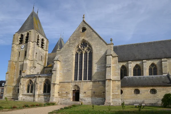 Ecouis, França - 22 de julho de 2015: igreja colegiada — Fotografia de Stock