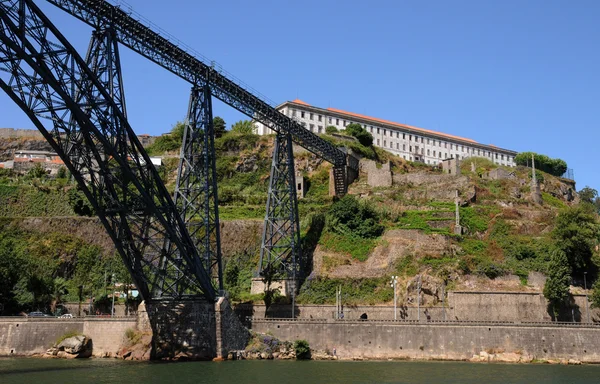 Porto, Portugalsko - 10 červenec 2010: most — Stock fotografie