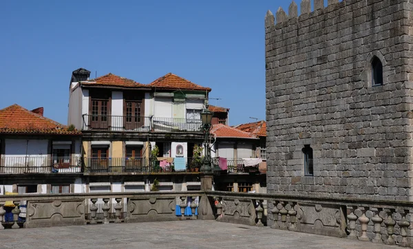 Porto, Portugal - 10 de julho de 2010: centro da cidade — Fotografia de Stock