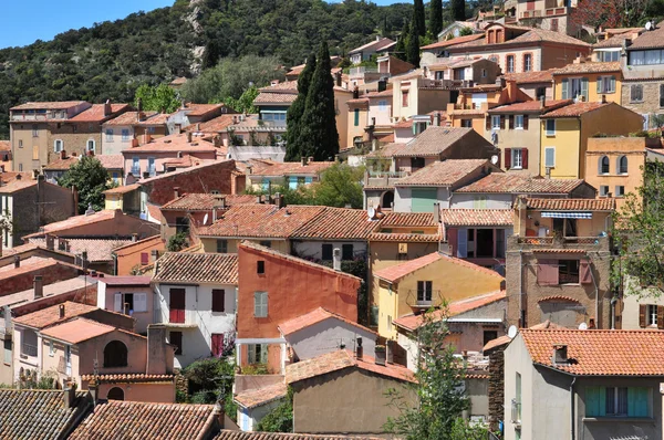 Bormes les Mimosas, France - april 18 2016 : the picturesque old — Stock Photo, Image