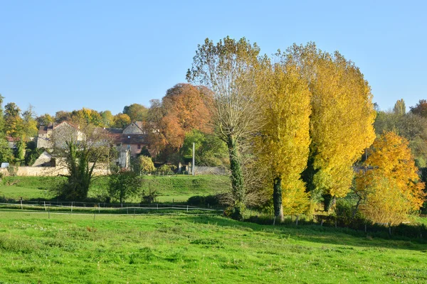 Frankreich, das malerische Dorf seraincourt — Stockfoto