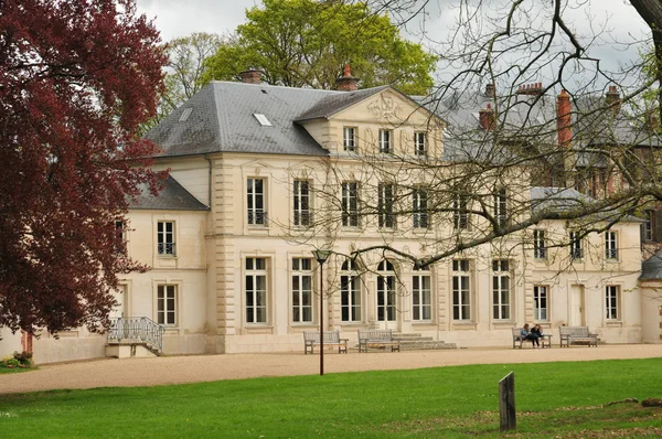 Evreux, France - april 29 2016 : the Trangis castle — Stock Photo, Image