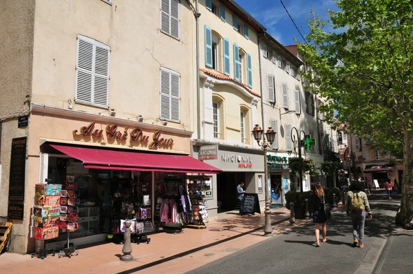 Antibes, France - april 15 2016 : shops in the city center — Stock Photo, Image