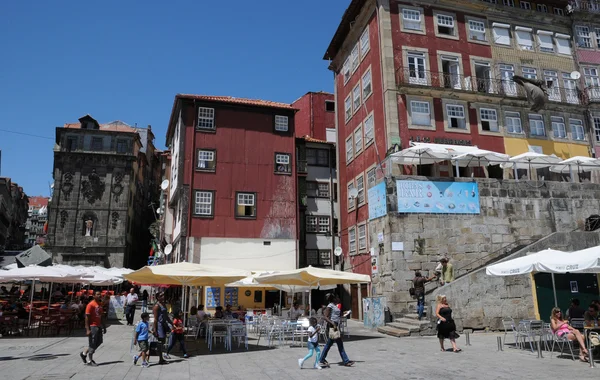 Porto, Portugal - 10 juli 2010: centrum — Stockfoto