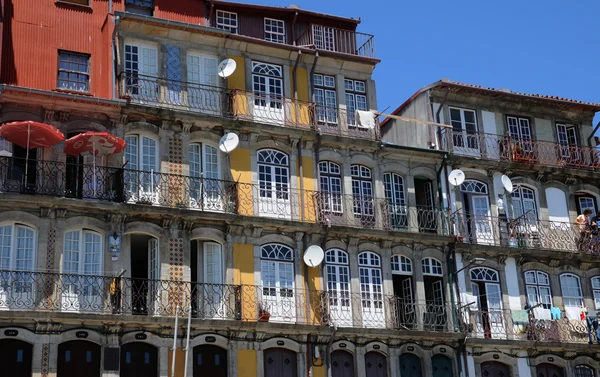 Porto, Portugal - july 10 2010 : city center — Stock Photo, Image