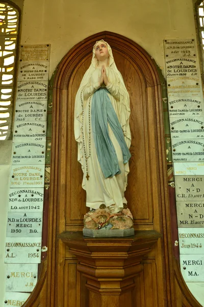 Rambouillet, Francia - mai 6 2016: Iglesia de San Lubin — Foto de Stock