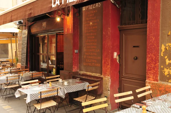 Aix en Provence, France - april 21 2016 :  restaurant in city ce — Stok fotoğraf