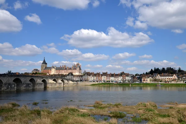 Malebné město Gien v regionu Loiret — Stock fotografie