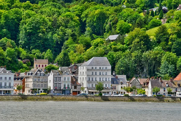 La Caudebec, Frankrike - juni 22 2016: byn och floden Seine — Stockfoto