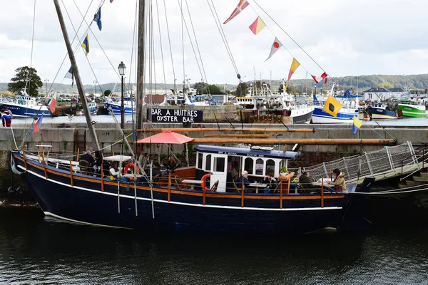 Honfleur France August 2020 Oyster Bar Boat — 图库照片