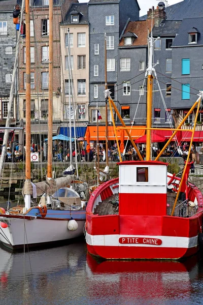 Honfleur França Agosto 2020 Pitoresca Cidade Verão — Fotografia de Stock