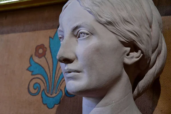 Montresor Francia Julio 2020 Busto Mujer Castillo Histórico —  Fotos de Stock