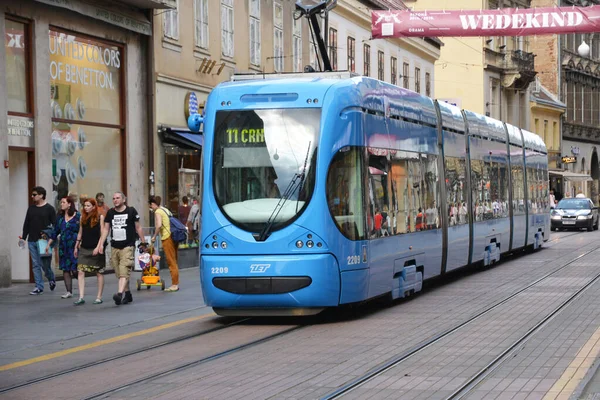 克罗地亚 巴尔干萨格勒布市的有轨电车 — 图库照片