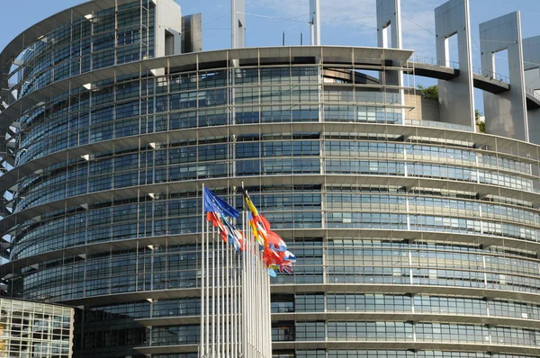 Francia Las Banderas Parlamento Europeo Estrasburgo — Foto de Stock