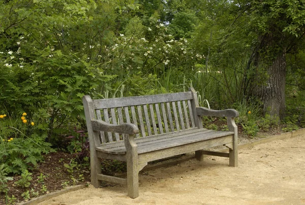 Banco Jardín Francia — Foto de Stock