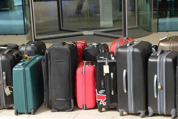 Croatia Some Suitcases Front Hotel Split Balkan — Stock Photo, Image