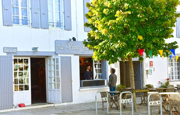 Couarde Sur Mer Frankreich September 2016 Restaurant Malerischen Dorf Herbst — Stockfoto