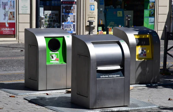 Les Mureaux France July 2016 Trash Cans — Stock Photo, Image