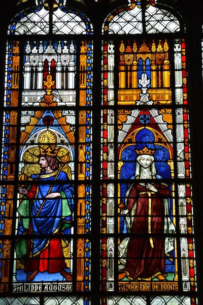 Иль Франс Церковь Мант Джоли — стоковое фото