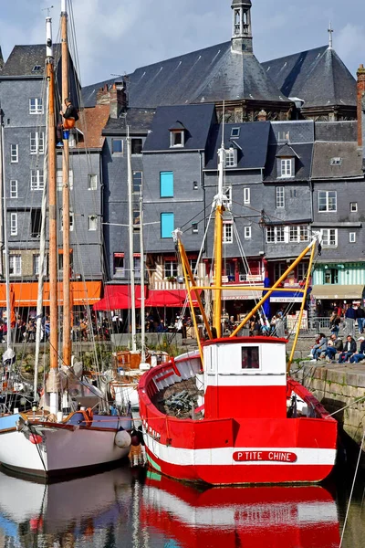 Honfleur Frankrijk Augustus 2020 Boten Haven — Stockfoto