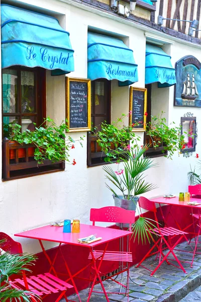Honfleur Γαλλία Αυγούστου 2020 Εστιατόριο Στο Κέντρο Της Πόλης — Φωτογραφία Αρχείου