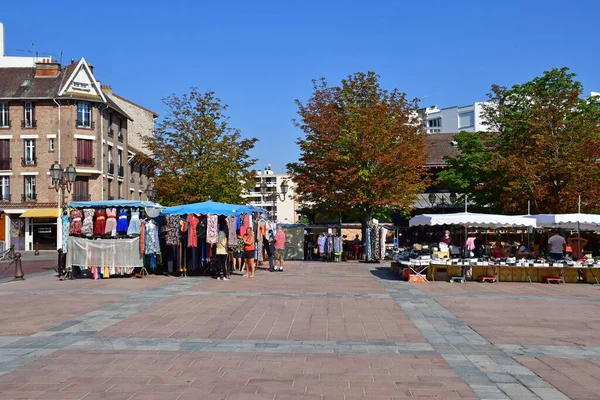 ポワシー フランス 2020年7月 市内中心部の市場 — ストック写真