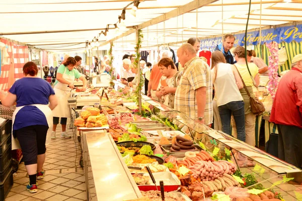 Saint Germain Laye Frankrike April 2017 Kallt Kött Marknaden — Stockfoto