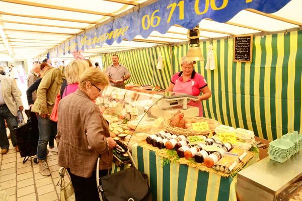 Saint Germain Laye France April 2017 Cheese Sunday Market — Stock Photo, Image