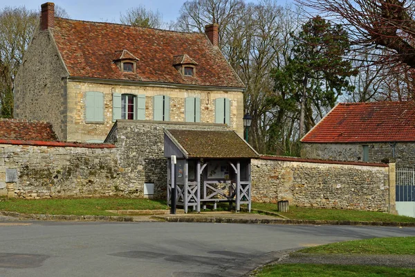 프랑스 아름다운 가운데있는 정류장 — 스톡 사진