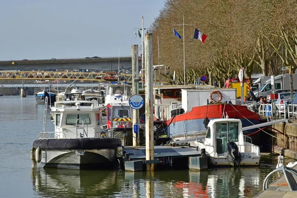 Conflans Sainte Honorine Francia Febrero 2021 Muelle Centro Ciudad —  Fotos de Stock